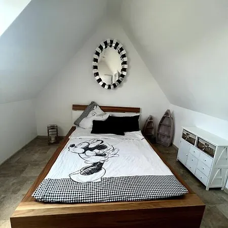 Apartman Dachgeschoss Uber Den Dachern Von *